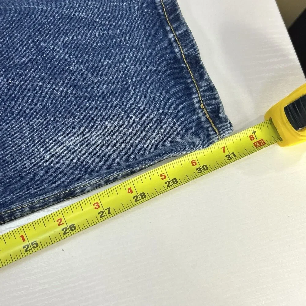 Levi’s 569 Denim 36x32 Men’s Blue Jeans Medium Wash Straight Leg